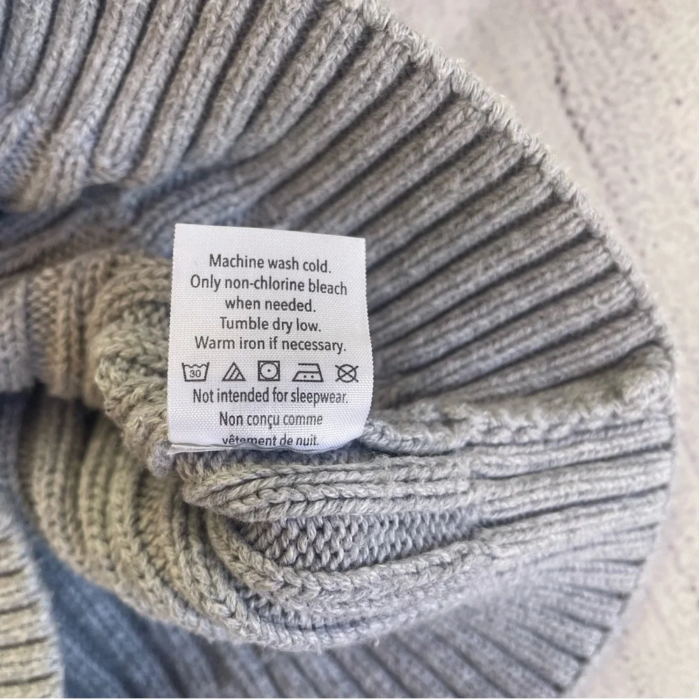 Gymboree Plum Party Grey Cable Knit Sweater Size 18-24 months